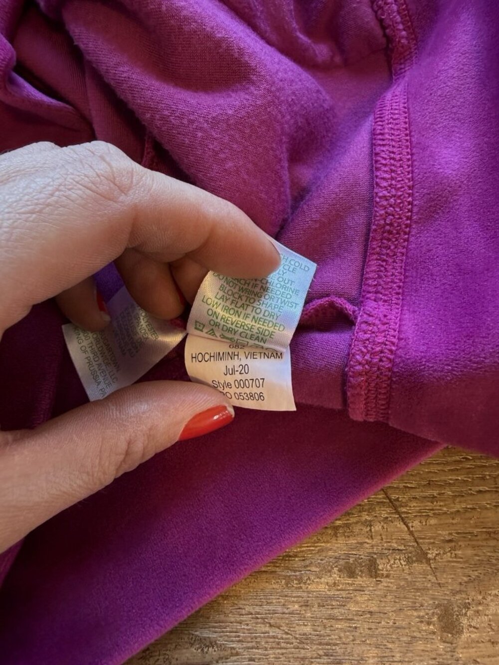 Lilly Pulitzer Larina Velour Zip Up Hoodie Hooded Sweatshirt Purple - Picture 3 of 11